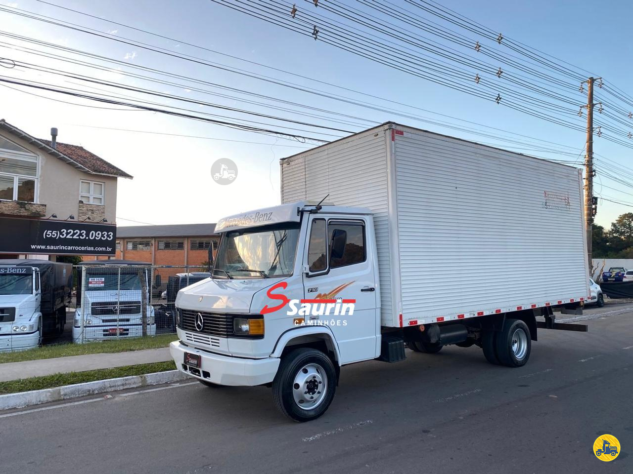 CAMINHAO MERCEDES-BENZ MB 710 Baú Furgão 3/4 4x2 Saurin Caminhões SANTA MARIA RIO GRANDE DO SUL RS